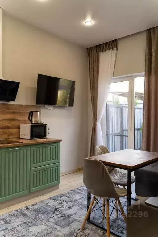 Дом в Крым, Сакский район, Молочненское с/пос, с. Витино ул. ... - Фото 2