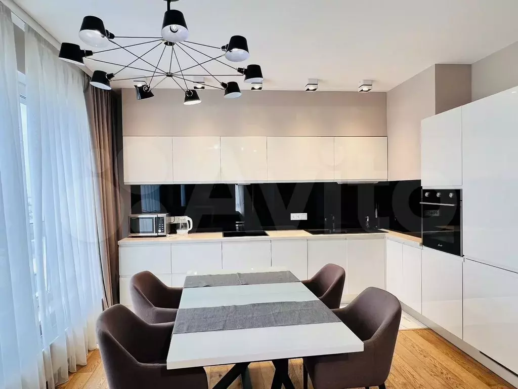 3-к. квартира, 120 м, 22/25 эт. - Фото 1