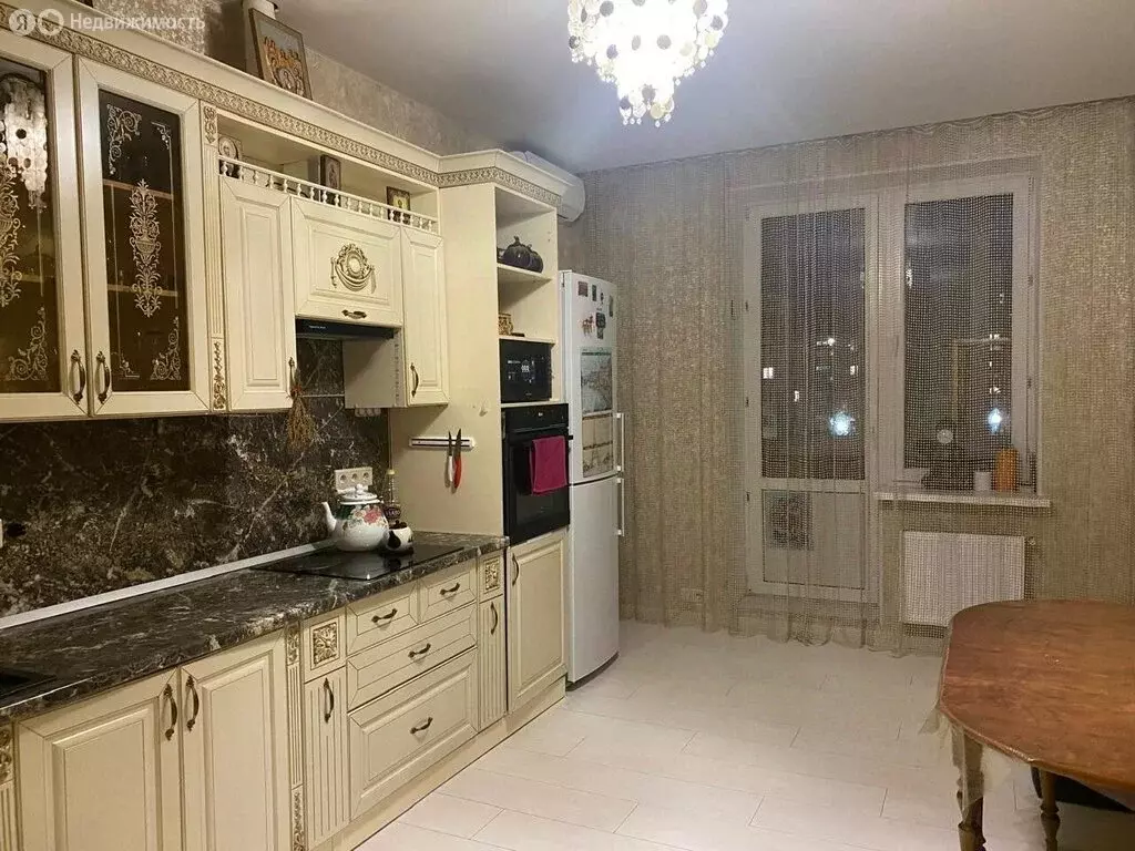 3-комнатная квартира: Реутов, Комсомольская улица, 2 (140 м) - Фото 1