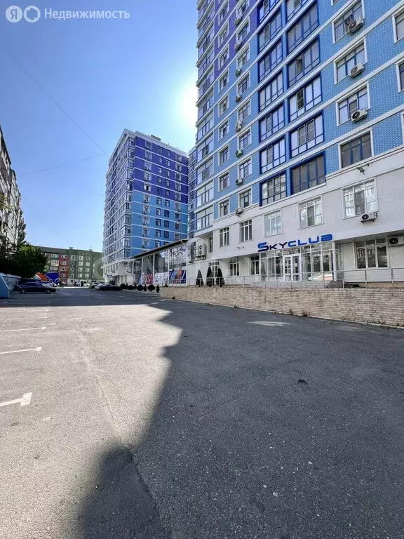 3-комнатная квартира: Махачкала, пр. Петра I, 103Б/1-3, 103В/3 (86 м) - Фото 0