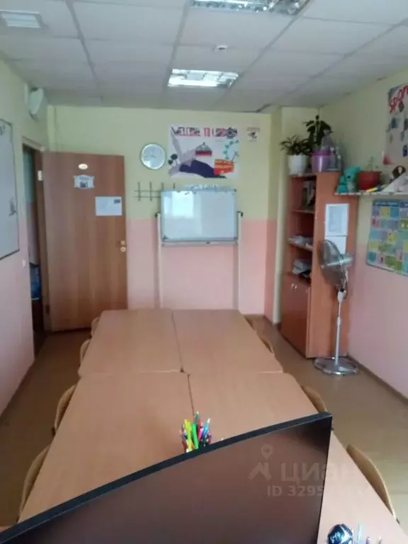Помещение свободного назначения в Пензенская область, Пенза просп. ... - Фото 2
