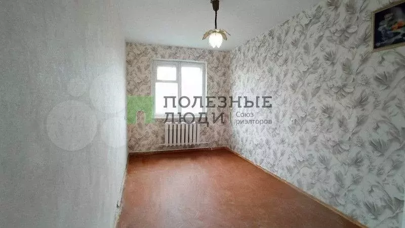 Комната 10,8 м в 6-к., 5/5 эт. - Фото 0