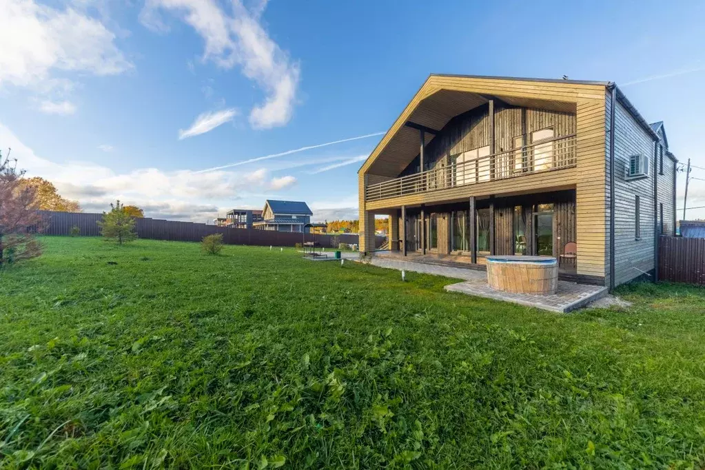 Дом в Ленинградская область, Ломоносовский район, Лопухинское с/пос, ... - Фото 1