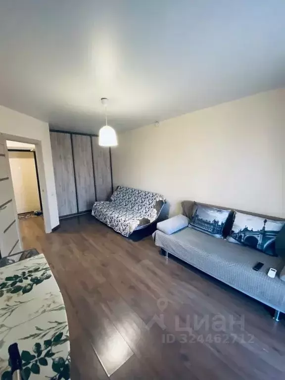 1-к кв. Татарстан, Казань ул. Азата Аббасова, 8 (38.0 м) - Фото 0