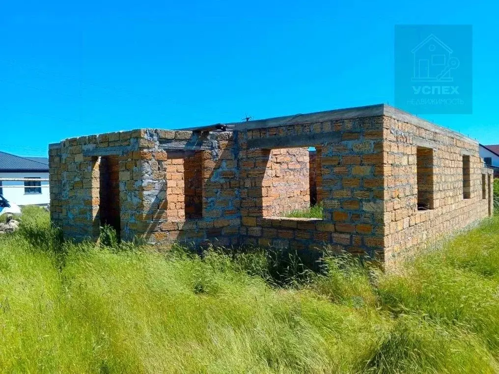 Дом в Крым, Ленинский район, с. Войково ул. Катерлезская, 13 (120 м) - Фото 1