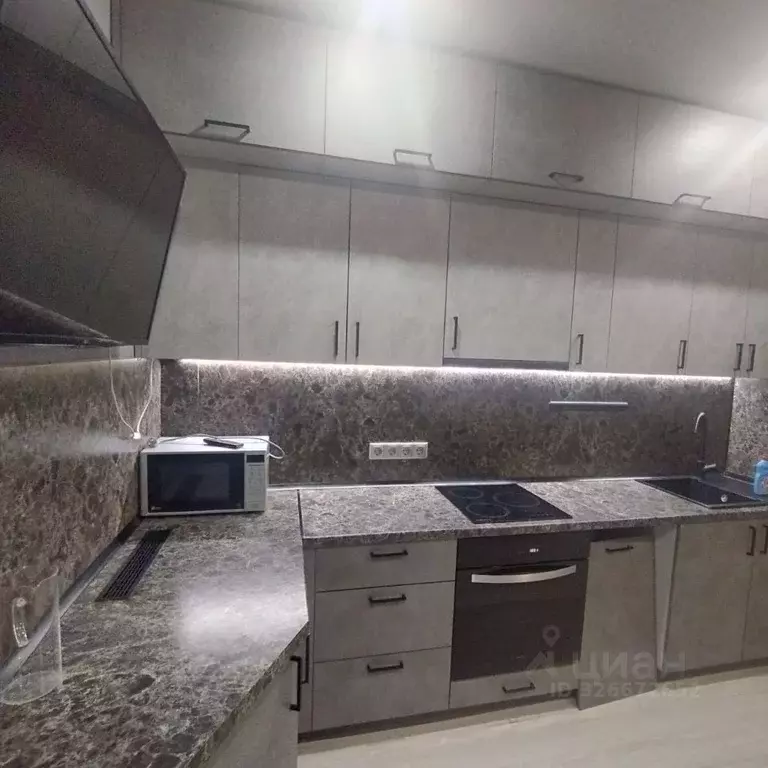 2-к кв. Крым, Симферопольский район, Молодежное пгт ул. Парковая, 2 ... - Фото 2