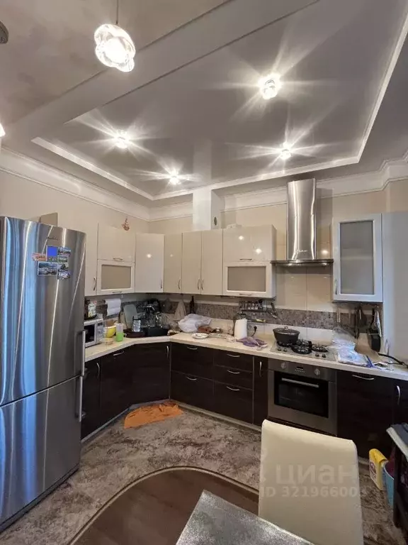 2-к кв. Астраханская область, Астрахань пл. Имени Ленина, 8 (60.0 м) - Фото 1