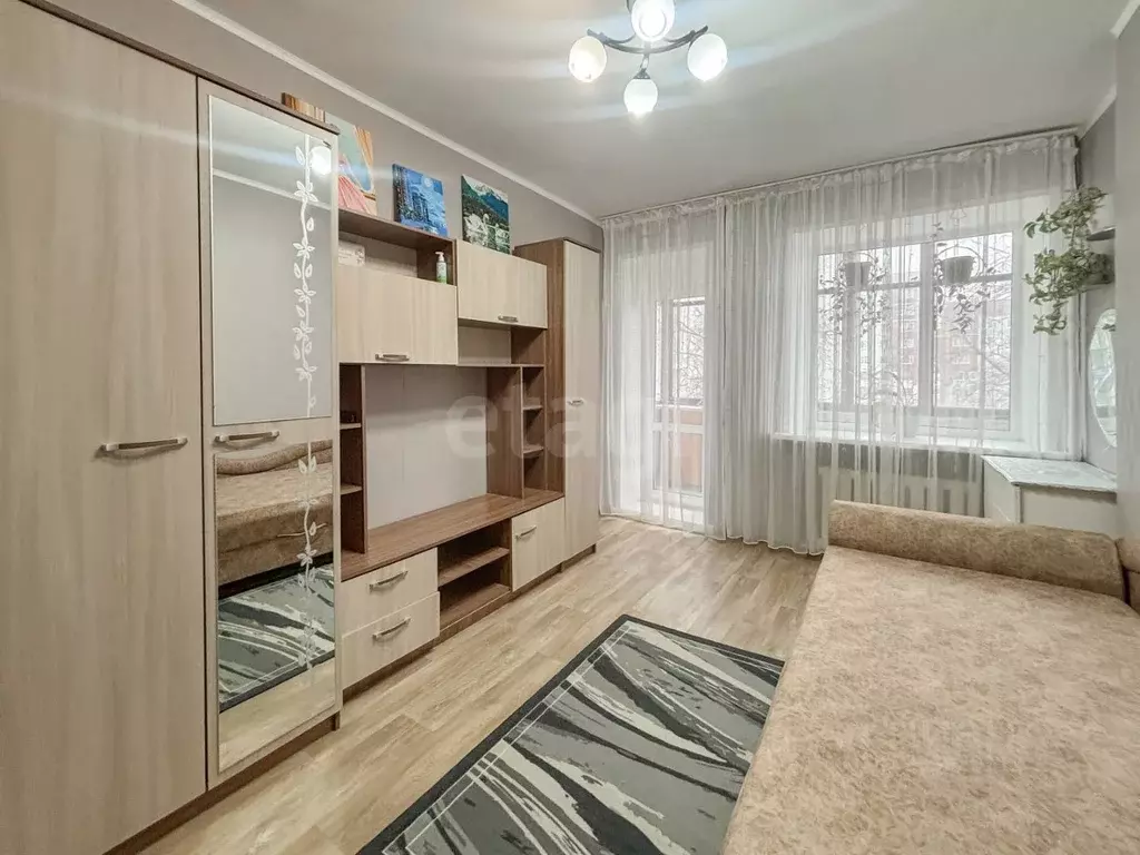 Комната Псковская область, Псков ул. Киселева, 8 (12.0 м) - Фото 1