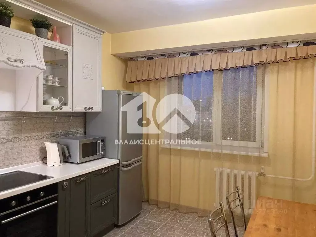 2-к кв. Новосибирская область, Новосибирск ул. Сибревкома, 7/1 (67.9 ... - Фото 0