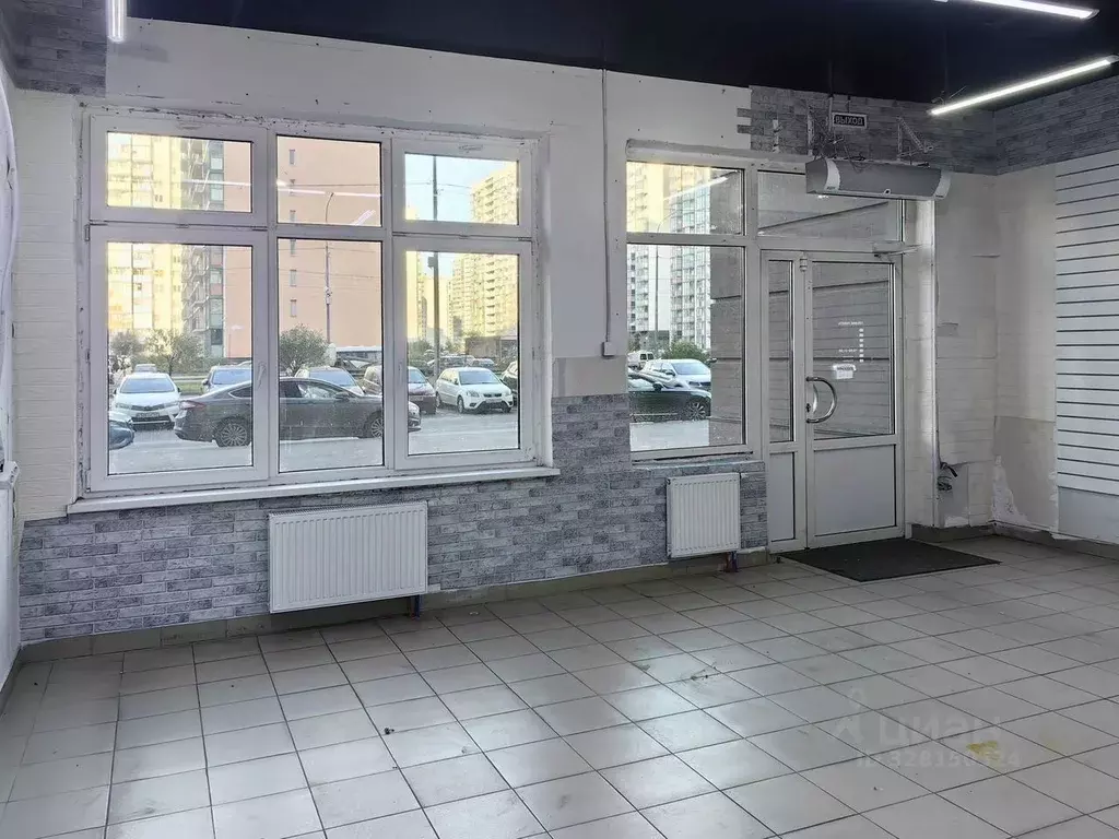 Помещение свободного назначения в Ленинградская область, Мурино ... - Фото 1