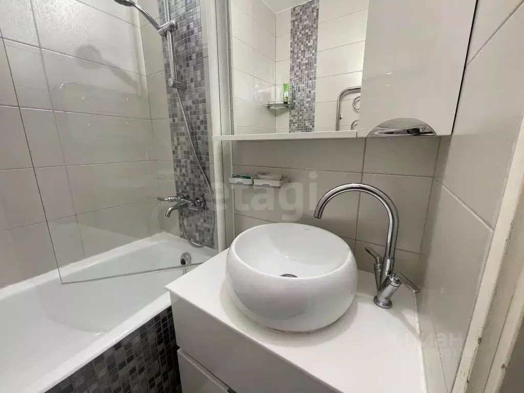 2-к кв. Калужская область, Бабынинский район, Воротынск городское ... - Фото 1