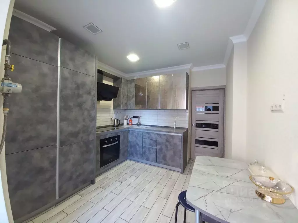 2-к кв. Астраханская область, Астрахань ул. Латышева, 3К (57.8 м) - Фото 2