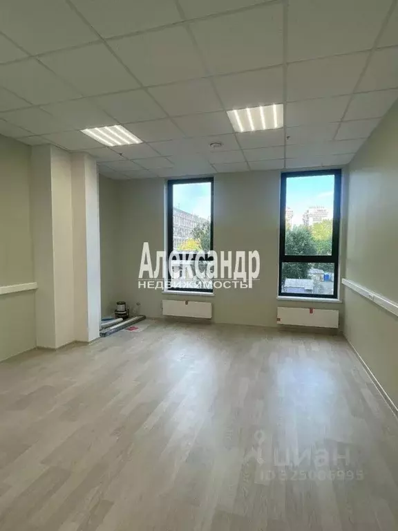 Офис в Санкт-Петербург ул. Парфеновская, 12 (24 м) - Фото 1