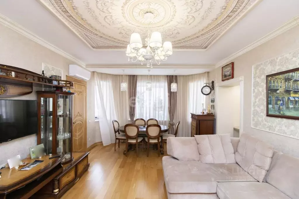 3-к кв. Тюменская область, Тюмень ул. Энергетиков, 37 (91.0 м) - Фото 1