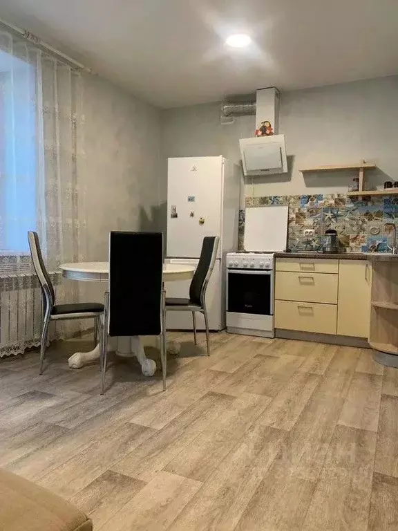 Студия Омская область, Омск Пригородная ул., 21к4 (26.0 м) - Фото 2