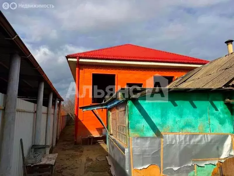 Дом в Тимашевск, улица 50 лет Октября (28 м) - Фото 1