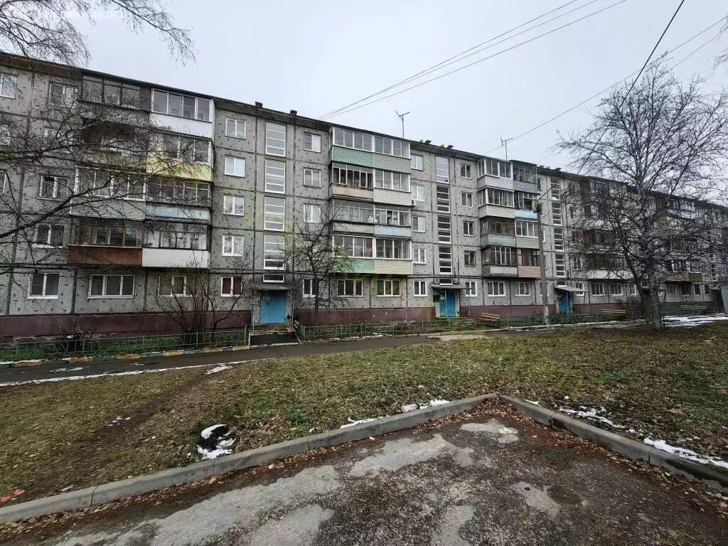 3-комнатная квартира: Тула, улица Металлургов, 41А (62.5 м) - Фото 0