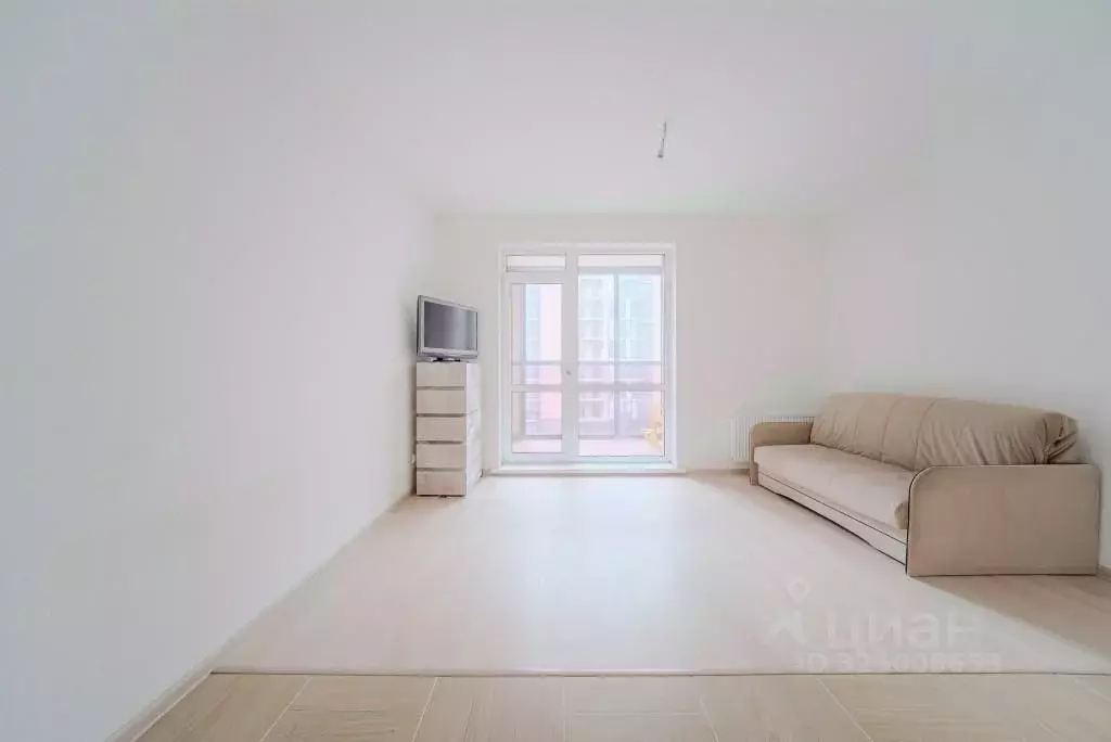 Студия Ленинградская область, Всеволожский район, пос. Бугры ул. ... - Фото 1