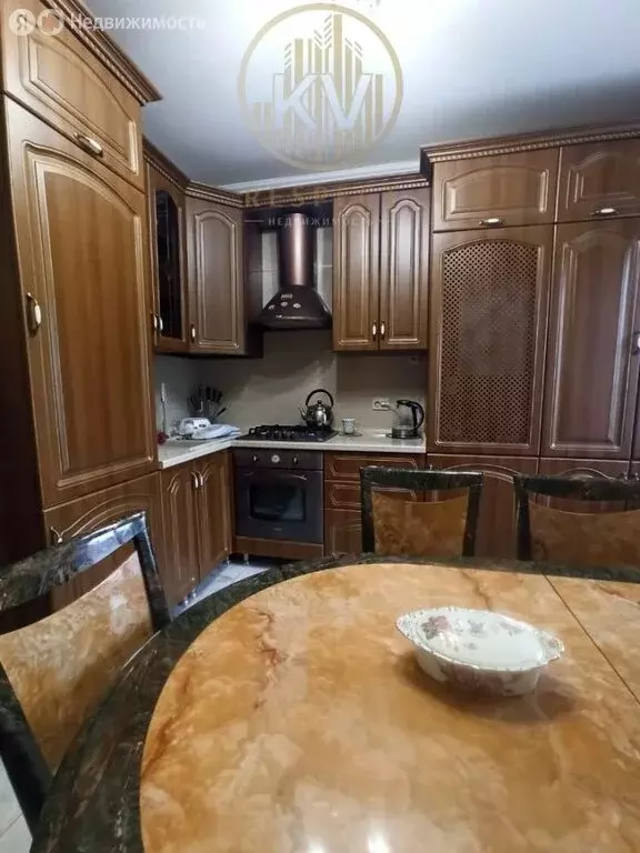3-комнатная квартира: Кисловодск, улица Чкалова, 1 (87 м) - Фото 1