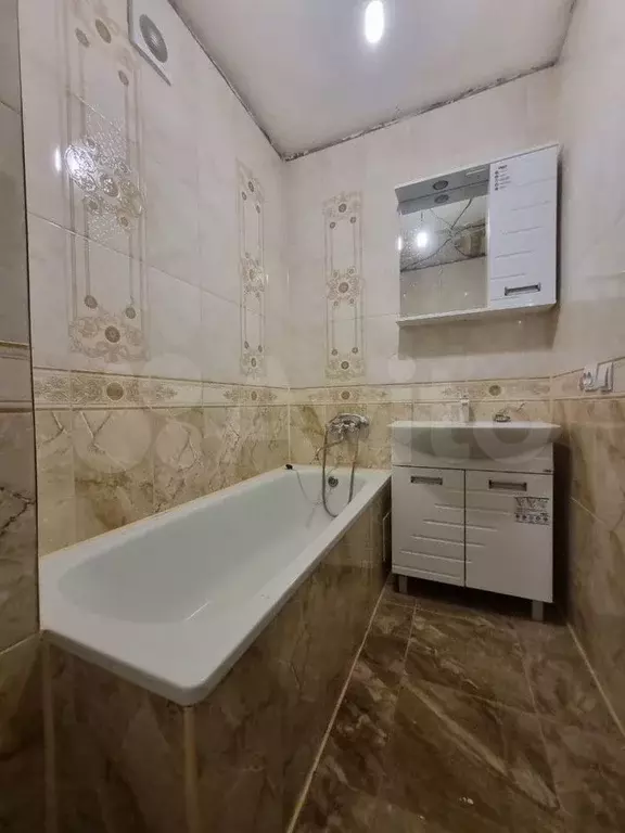 3-к. квартира, 60 м, 1/2 эт. - Фото 1