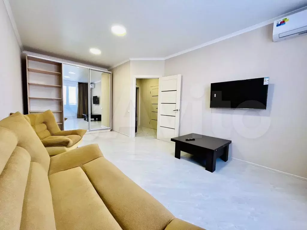 1-к. квартира, 40 м, 7/17 эт. - Фото 0