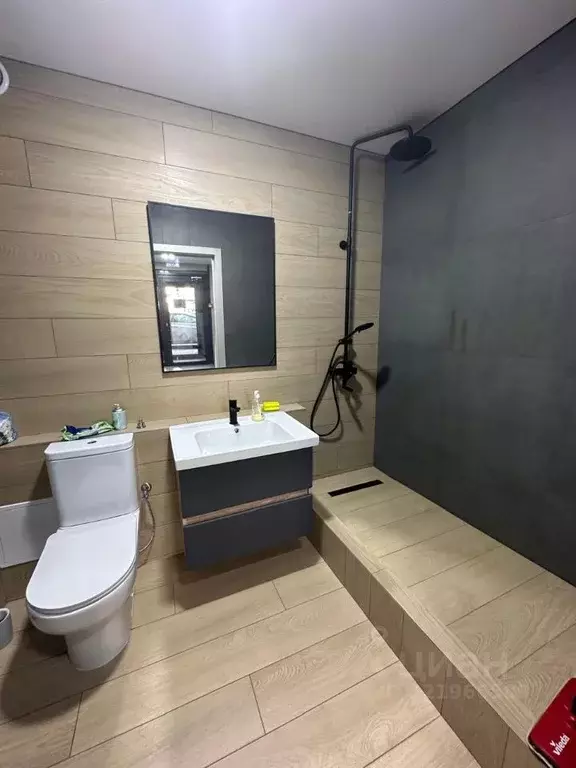 Помещение свободного назначения в Свердловская область, Екатеринбург ... - Фото 2