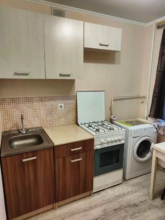 1-к кв. Брянская область, Брянск ул. Камозина, 31 (30.0 м) - Фото 2