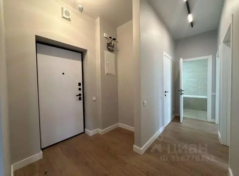 Квартира, 3 комнаты, 81 м - Фото 1