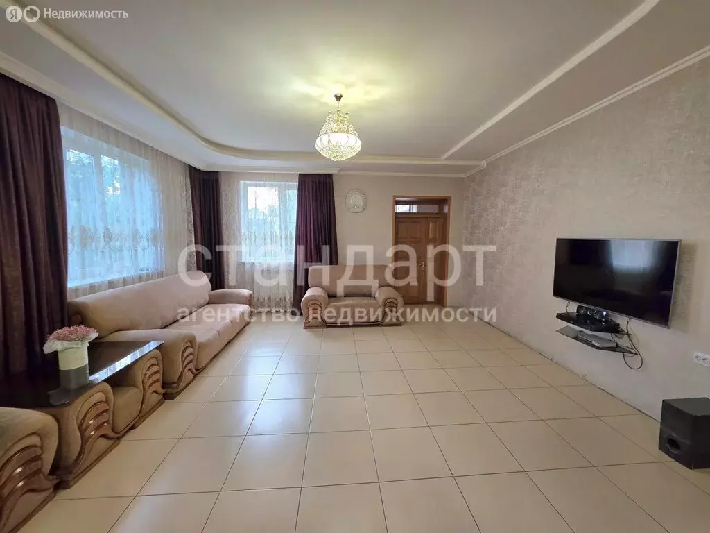 Дом в станица Ессентукская, Баррикадная улица (210.7 м) - Фото 1