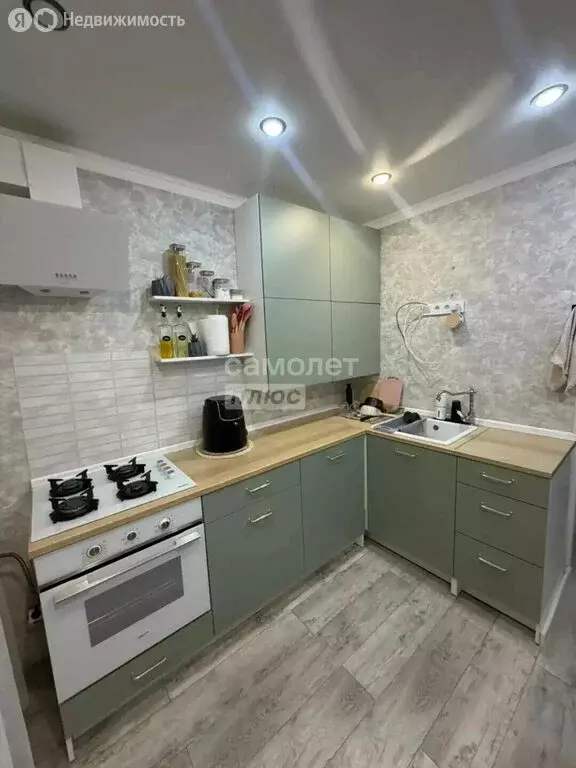 2-комнатная квартира: Тихорецк, Октябрьская улица, 110Б (51.8 м) - Фото 2
