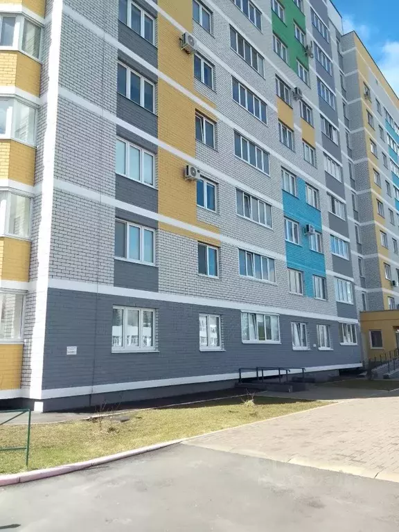 1-к кв. Брянская область, Брянск ул. Имени О.Н. Строкина, 6 (30.0 м) - Фото 0