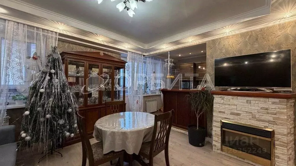 2-к кв. Тюменская область, Тюмень бул. Бориса Щербины, 18 (81.2 м) - Фото 2