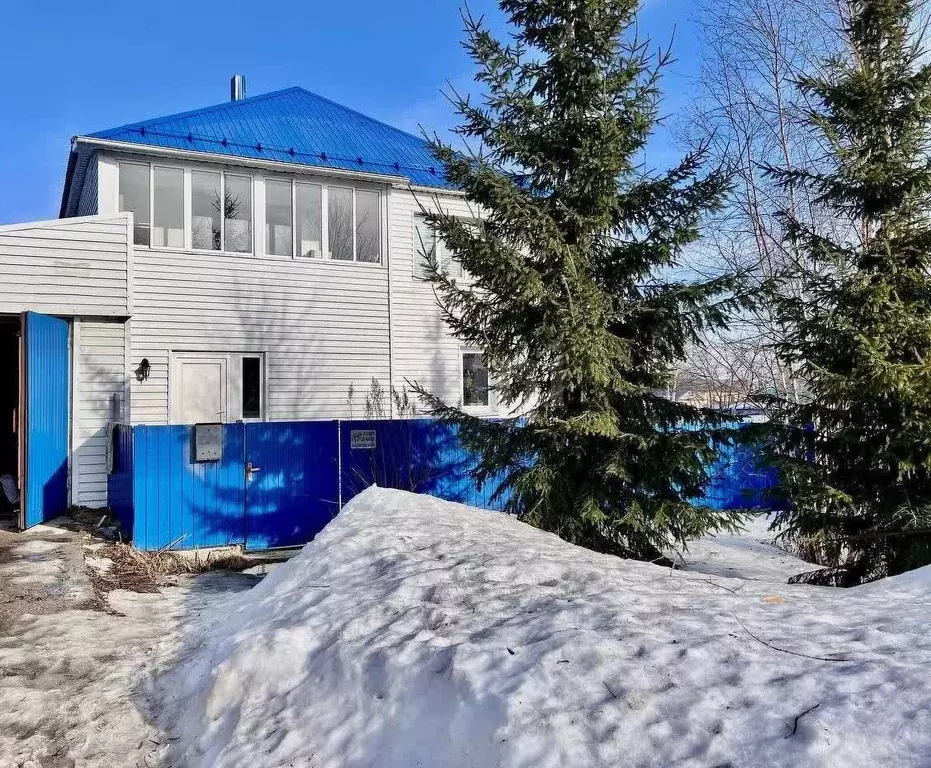 Дом в Ханты-Мансийский АО, Нягань ул. Комарова, 2 (204 м) - Фото 0
