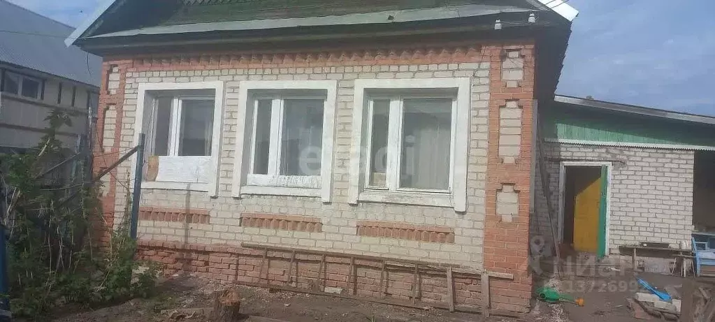 Дом в Саратовская область, Энгельс ул. Пугачева, 3 (97 м) - Фото 0