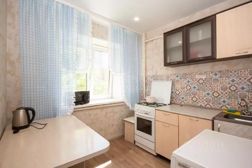 2-к кв. Тюменская область, Тюмень Профсоюзная ул., 88 (43.8 м) - Фото 1