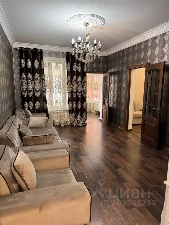 2-к кв. Дагестан, Махачкала ул. Мирзабекова, 70В (76.0 м) - Фото 1