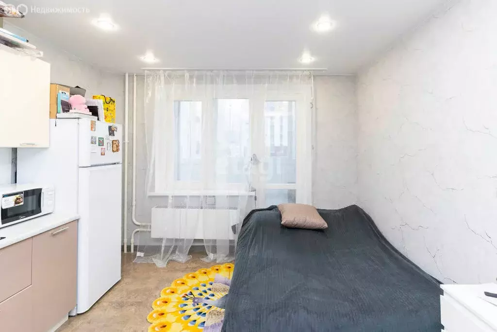 Квартира-студия: Тюмень, улица Валентины Трофимовой, 1 (28.7 м) - Фото 2