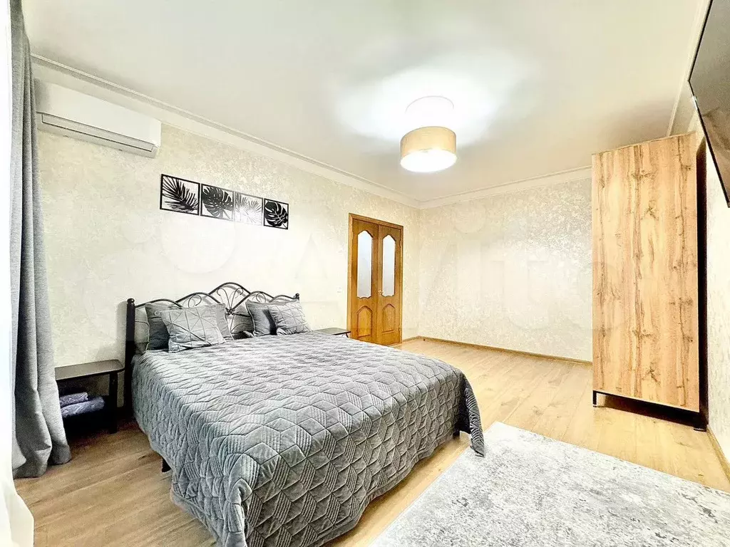 1-к. квартира, 40 м, 9/10 эт. - Фото 1