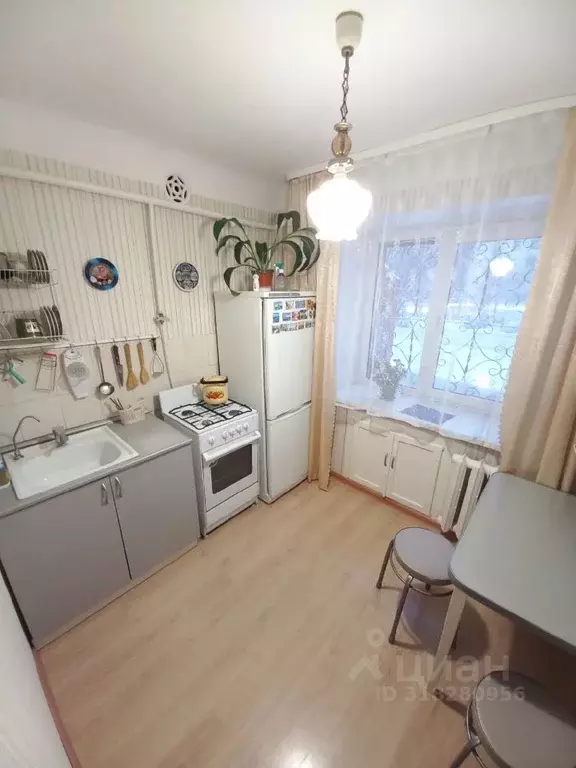 1-к кв. Башкортостан, Уфа просп. Октября, 180 (40.0 м) - Фото 0