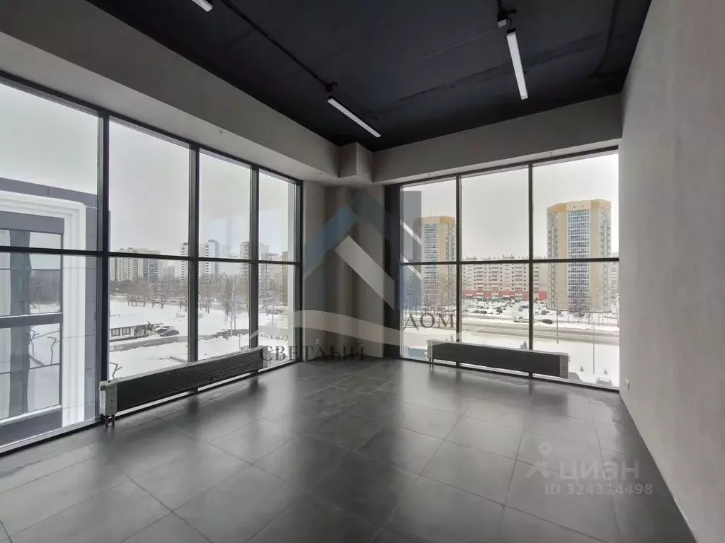 Помещение свободного назначения в Алтайский край, Барнаул тракт ... - Фото 1