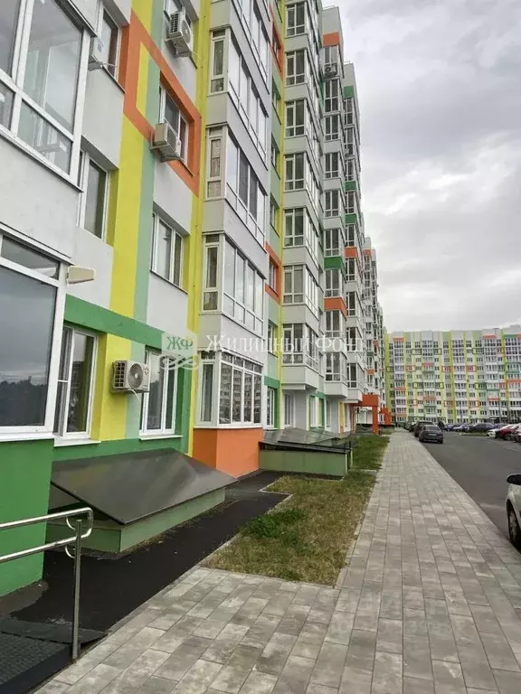 2-к кв. Курская область, Курск ул. Энгельса, 158к1 (51.9 м) - Фото 2