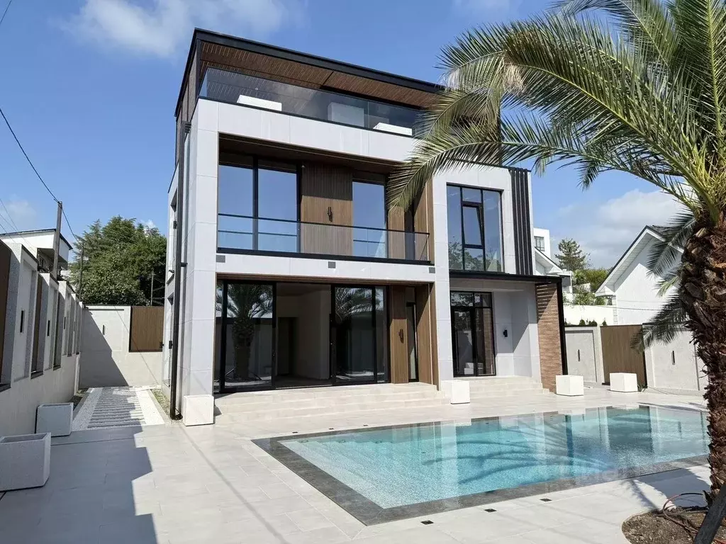 Дом в Краснодарский край, Сочи ул. Ворошиловградская (300 м) - Фото 1