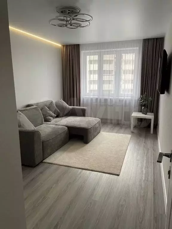 2-к. квартира, 78 м, 7/17 эт. - Фото 1