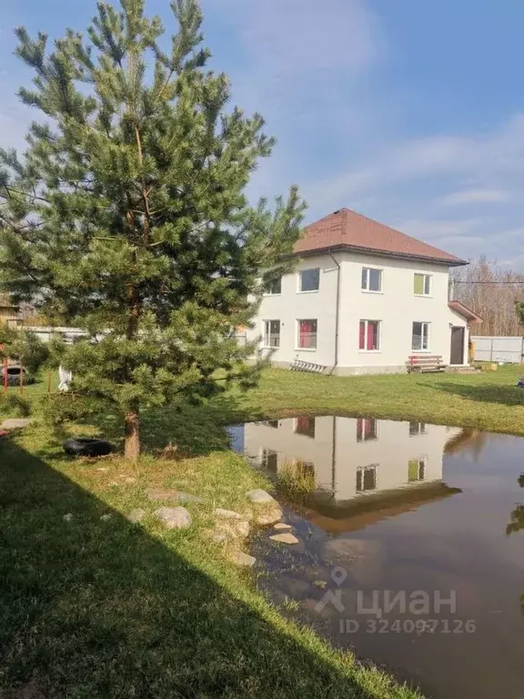 Дом в Ленинградская область, Кировский район, Синявинское городское ... - Фото 1