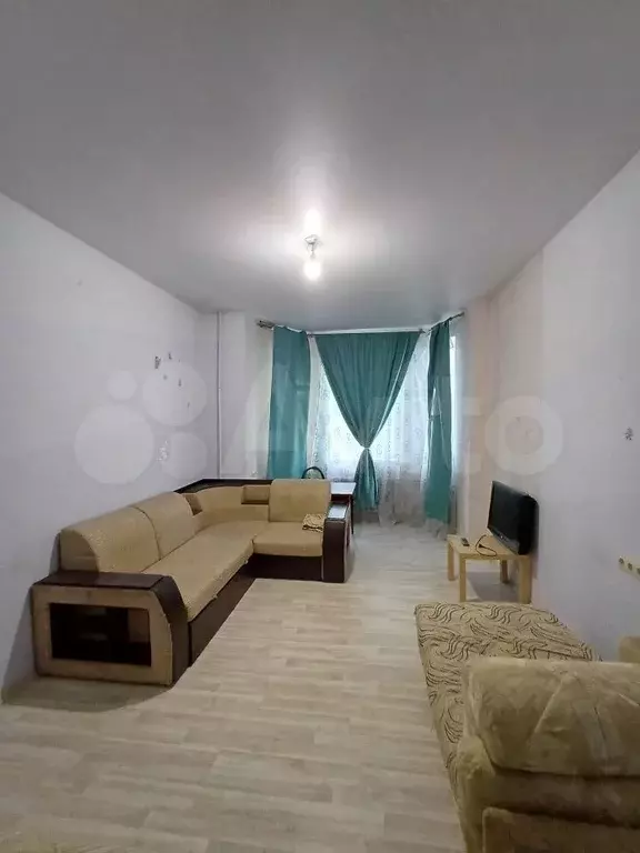 Комната 20,6 м в 3-к., 1/3 эт. - Фото 1