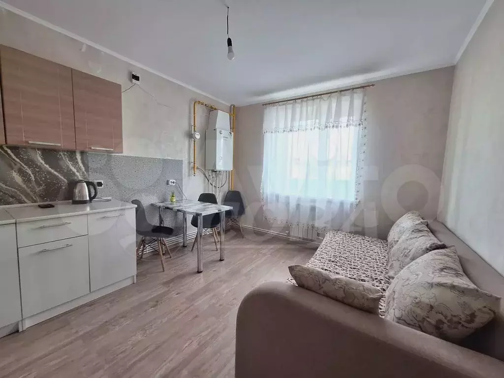 1-к. квартира, 40 м, 1/3 эт. - Фото 1