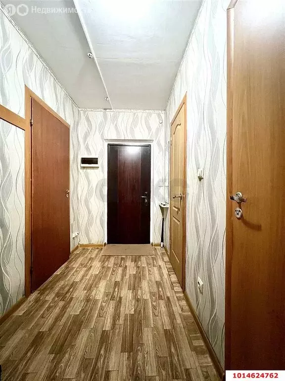1-комнатная квартира: Краснодар, улица Академика Лукьяненко, 12 (40 м) - Фото 0