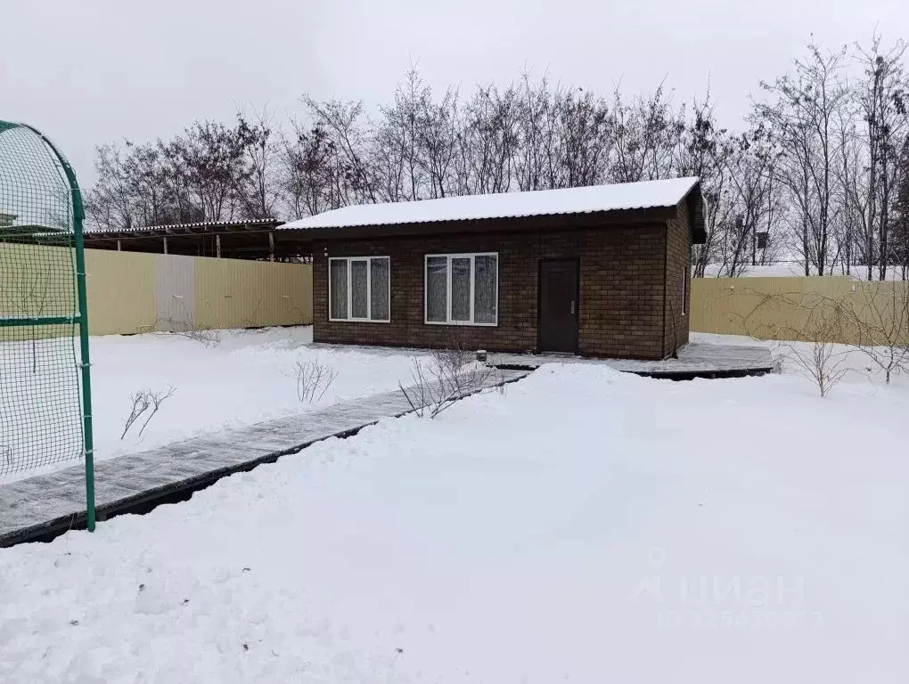 Дом в Курская область, Курский район, Моковский сельсовет, д. 1-я ... - Фото 1