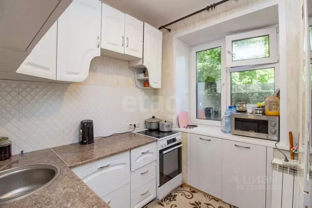 3-к кв. Красноярский край, Красноярск ул. 60 лет Октября, 114 (62.7 м) - Фото 1