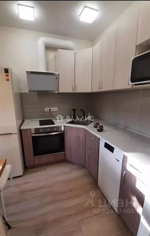 Студия Белгородская область, Белгород ул. Семейная, 31 (28.0 м) - Фото 1